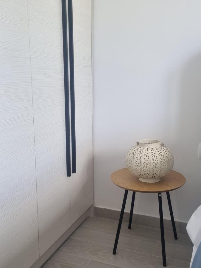 אתונה Tiffany'S Apartments -2' Walk From Metro מראה חיצוני תמונה