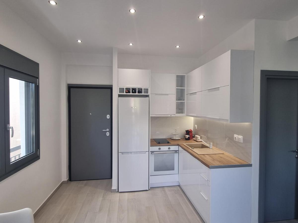 אתונה Tiffany'S Apartments -2' Walk From Metro מראה חיצוני תמונה