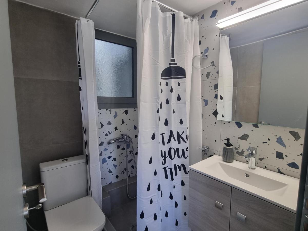 אתונה Tiffany'S Apartments -2' Walk From Metro מראה חיצוני תמונה